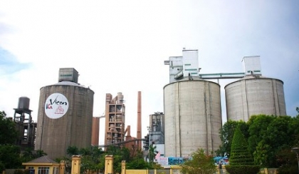 Improving and upgrading bucket elevator of cement mill of Vicem Hoang Thach Company Limited